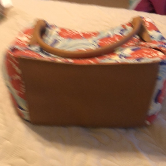 Relic canvas tote with fun floral pattern - Picture 5 of 5
